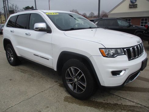 Used 2018 Jeep Grand Cherokee Limited image 8