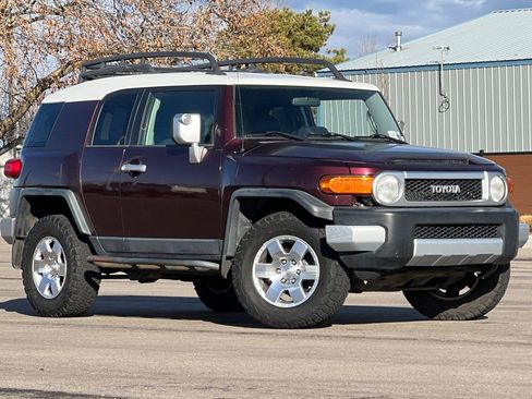Used 2007 Toyota FJ Cruiser 4WD image 1