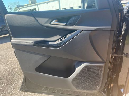 Used 2025 Chevrolet Equinox LT image 20