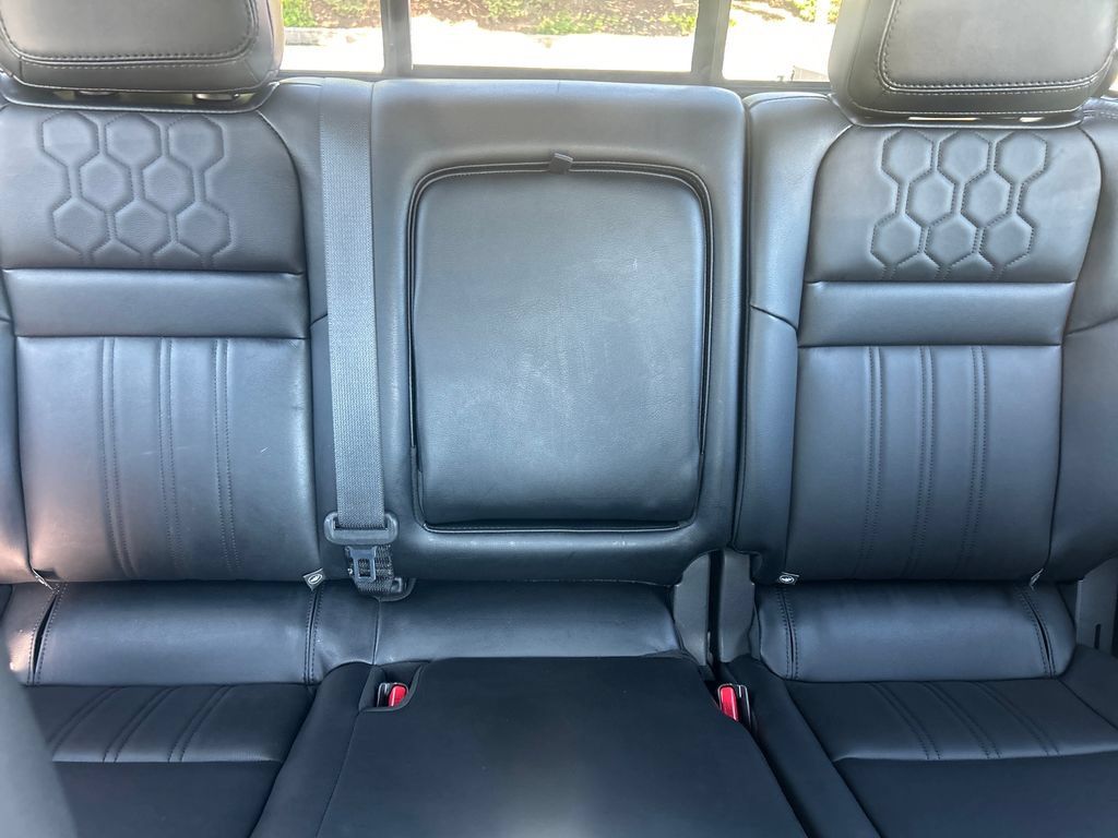Used 2022 Nissan Frontier PRO-4X w/ Pro-4X Premium Package AWD/4WD image 34