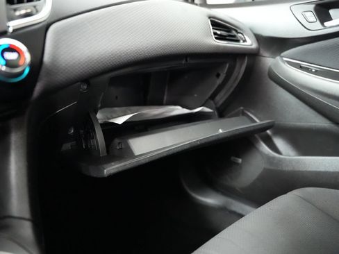 Used 2018 Chevrolet Cruze LT w/ Sun And Sound Package FWD image 48
