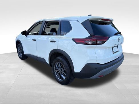 Certified 2023 Nissan Rogue S FWD image 5