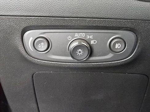 Used 2022 Buick Encore GX Select w/ Sport Touring Package image 13