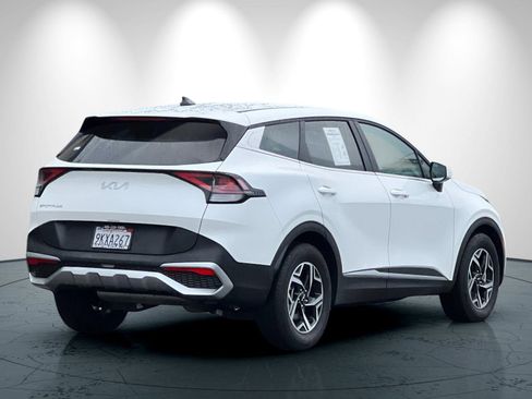 Used 2024 Kia Sportage LX image 4