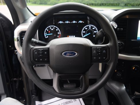 Used 2021 Ford F150 XLT w/ Trailer Tow Package AWD/4WD image 4