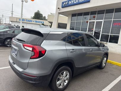 Used 2023 GMC Terrain SLE