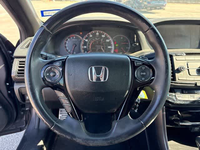Used 2017 Honda Accord Sport image 14