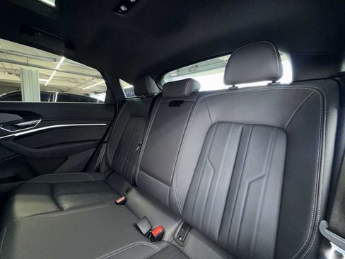 Used 2024 Audi Q8 e-tron Premium AWD/4WD image 22