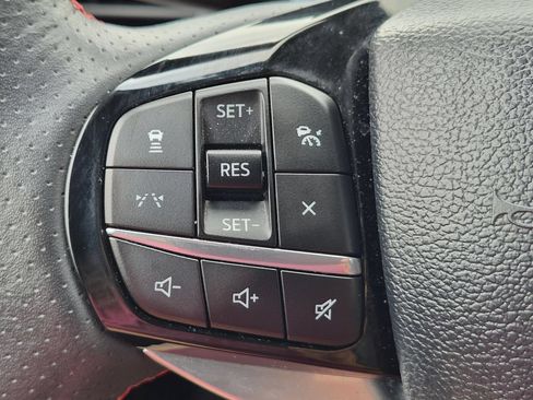 Used 2025 Ford Explorer ST-Line w/ ST-Line Street Pack AWD/4WD image 20