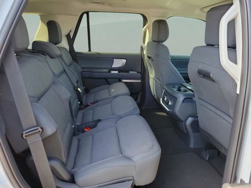 New 2025 Ford Expedition Active AWD/4WD image 14