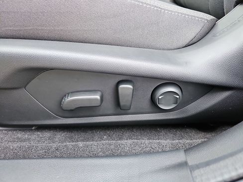 New 2026 Subaru Crosstrek 2.0i Premium AWD/4WD image 33