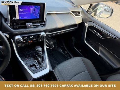 Used 2025 Toyota RAV4 XLE image 24