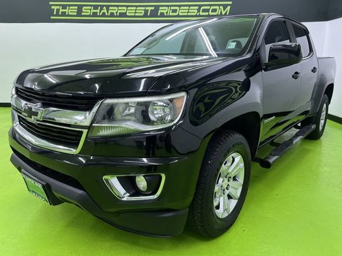 Used 2017 Chevrolet Colorado LT w/ LT Convenience Package RWD image 5