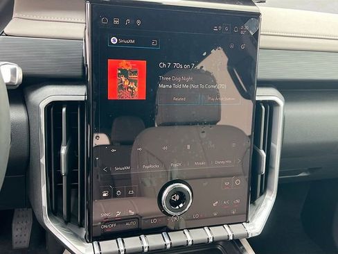 New 2026 GMC Acadia Elevation w/ Elevation Premium Package image 10