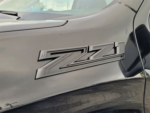 Used 2025 Chevrolet Silverado 1500 Custom Trail Boss w/ Dark Appearance Package image 15