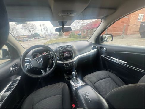 Used 2017 Dodge Journey SE w/ Flexible Seating Group FWD image 27