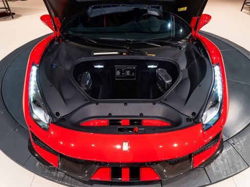 Certified 2019 Ferrari 488 Pista Coupe image 17