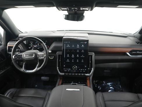 Used 2026 GMC Yukon Denali w/ Denali Reserve Package AWD/4WD image 15