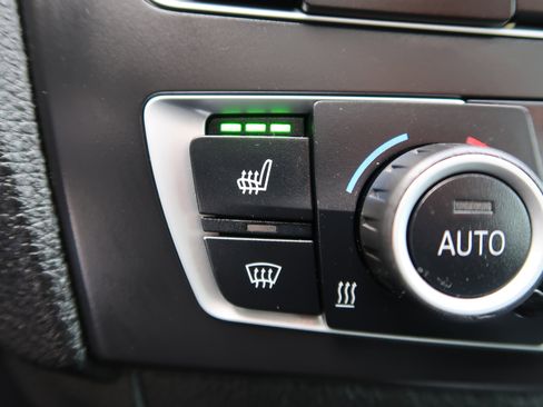 Used 2015 BMW M235i Coupe image 21