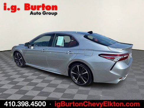 Used 2019 Toyota Camry XSE w/ Navigation Package FWD image 6