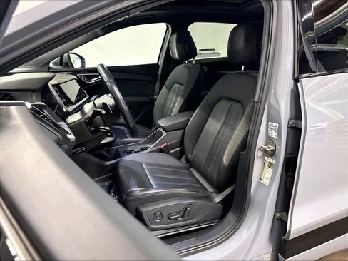Used 2023 Audi Q4 e-tron Premium Plus w/ Premium Plus AWD/4WD image 27