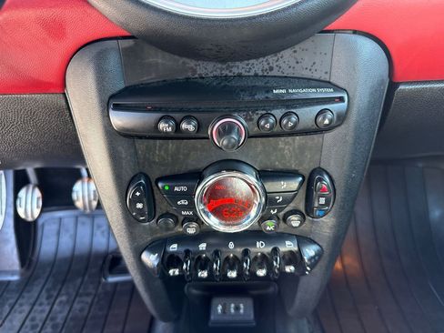 Used 2014 MINI Cooper S FWD image 24