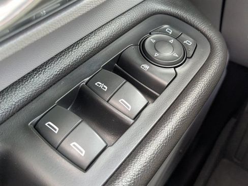 Used 2024 GMC Terrain SLT w/ Infotainment Package II FWD image 24