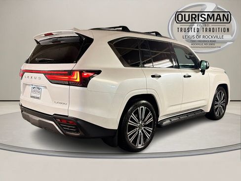 Used 2024 Lexus LX 600 4WD w/ Appearance Package image 8