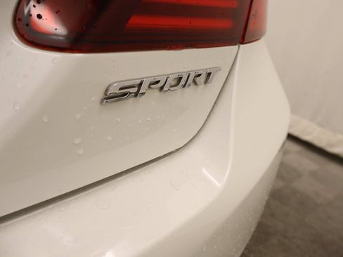 Used 2017 Honda Accord Sport image 7
