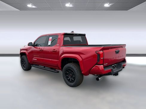 Used 2026 Toyota Tacoma SR5 AWD/4WD image 3