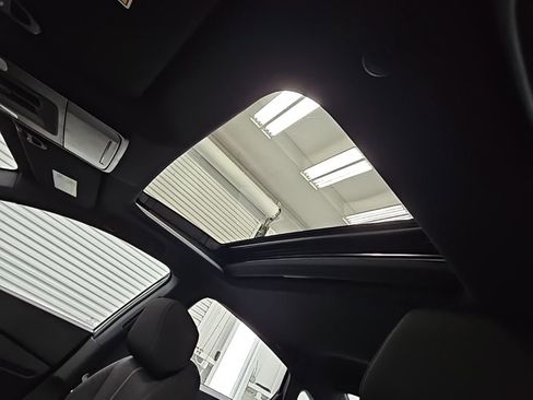 Used 2025 Honda Accord Sport image 30