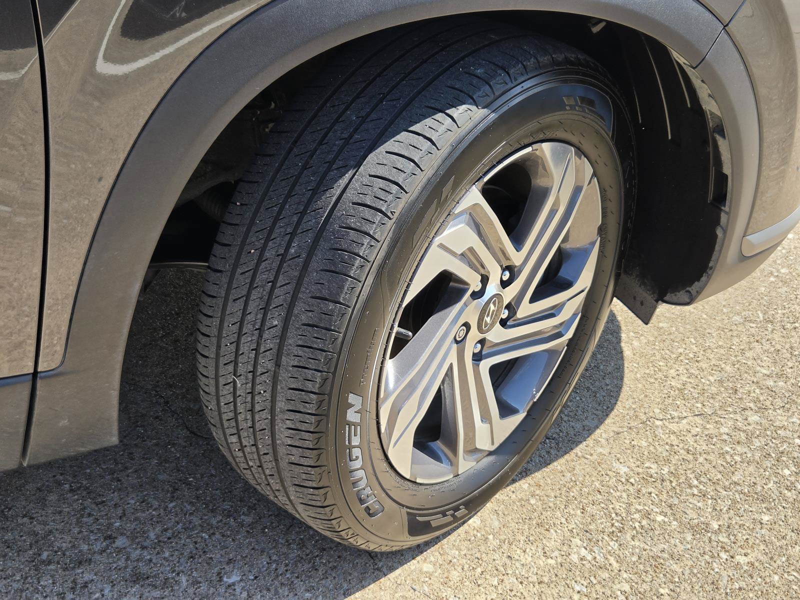 Certified 2023 Hyundai Santa Fe SEL FWD image 5