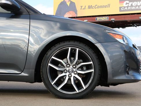 Used 2014 Scion tC image 5