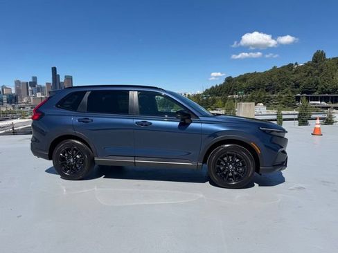 Used 2026 Honda CR-V Sport image 3