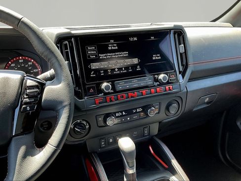 Used 2026 Nissan Frontier PRO-4X AWD/4WD image 12