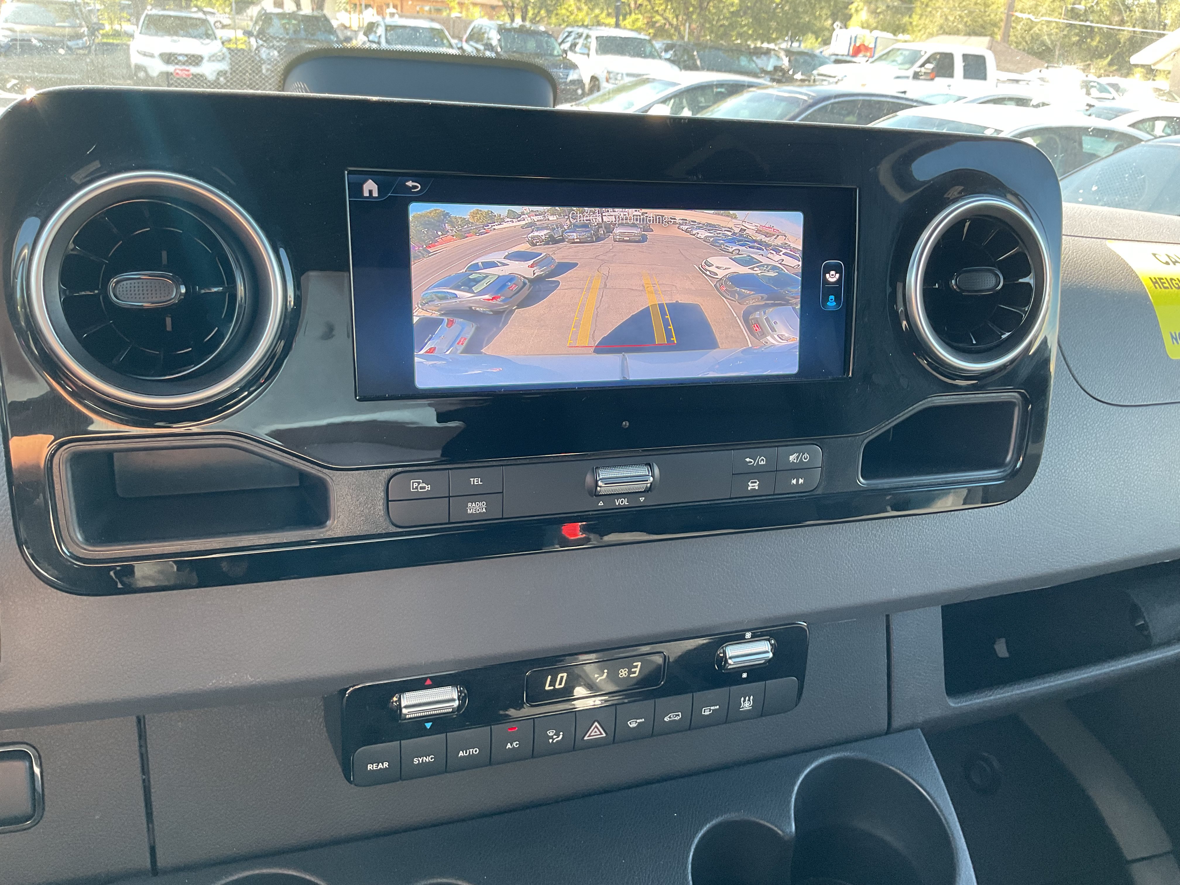 Used 2025 Mercedes-Benz Sprinter 2500 image 16