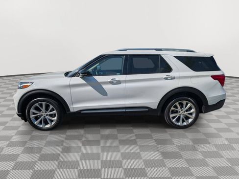 Used 2021 Ford Explorer Platinum w/ Equipment Group 601A AWD/4WD image 2