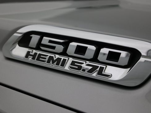 Used 2019 RAM 1500 Laramie RWD image 47