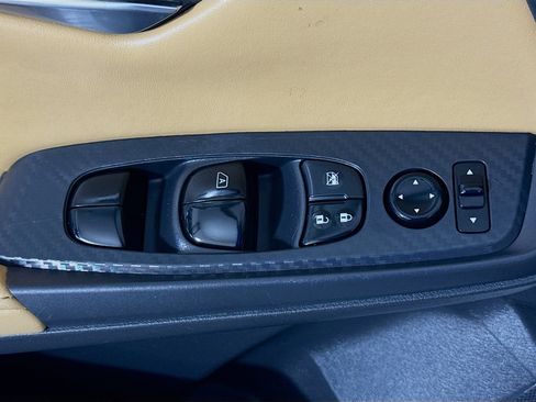 Used 2024 Nissan Sentra SV w/ SV Premium Package image 24