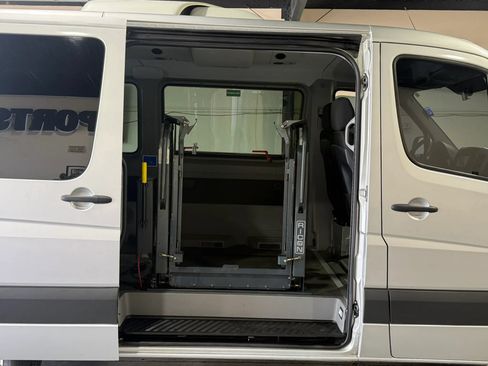 Used 2016 Mercedes-Benz Sprinter 2500 image 11
