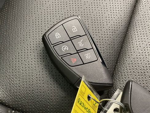 Used 2024 Chevrolet Tahoe High Country w/ Premium Package image 30