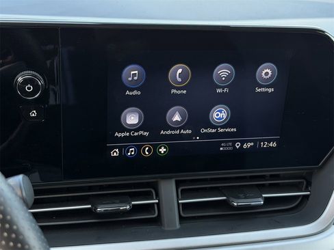 Certified 2024 Chevrolet Trax RS w/ Driver Confidence Package image 18