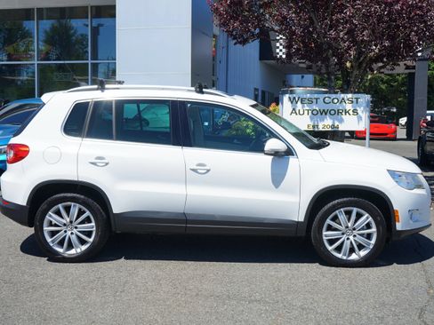 Used 2011 Volkswagen Tiguan S AWD/4WD image 7