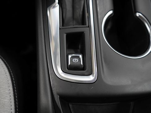 Used 2024 Chevrolet Equinox LS w/ LS Convenience Package AWD/4WD image 23