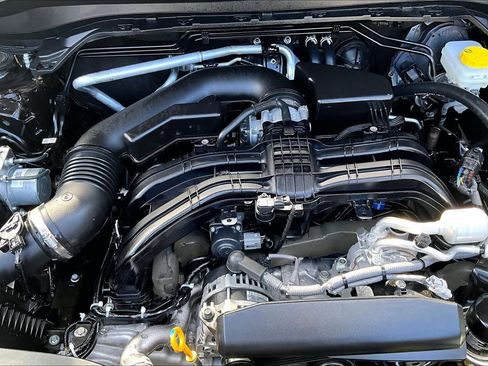 Used 2025 Subaru Forester Limited image 33