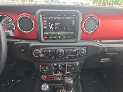 Used 2019 Jeep Wrangler Unlimited Rubicon AWD/4WD image 19