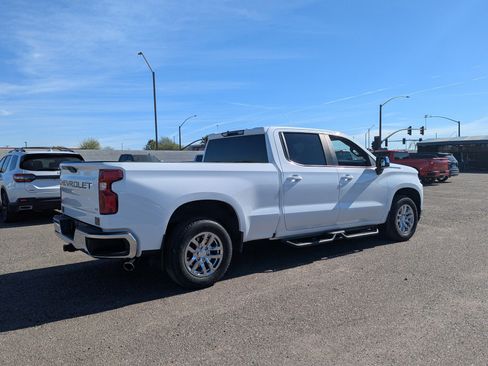 Used 2022 Chevrolet Silverado 1500 LT image 4