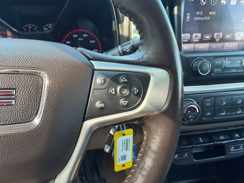 Used 2016 GMC Canyon SLT RWD image 15