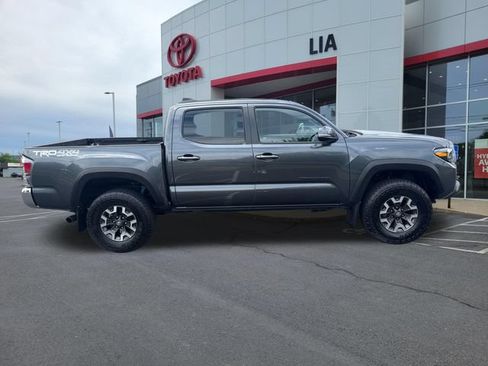 Used 2023 Toyota Tacoma TRD Off-Road w/ Black Out Package (TMS) AWD/4WD image 2
