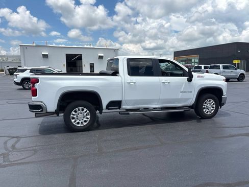 Used 2022 Chevrolet Silverado 2500 LT w/ Convenience Package AWD/4WD image 9